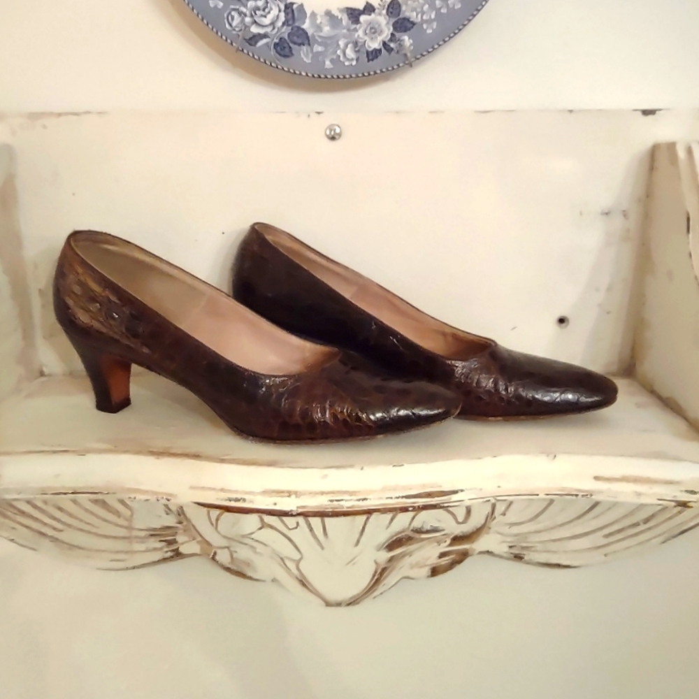 Ravello for Florsheim Pumps